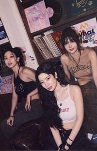 23FM 隨機卡 64