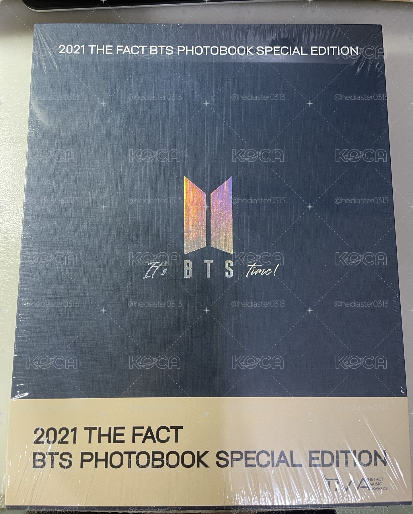 防彈少年團- (全新未拆封產品) 2021 BTS The Fact Photo Book 特別版