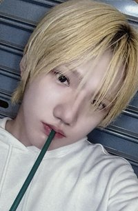 KEYVITUP 1ST EP [KEYVITUP] am 1.0 簽售卡 