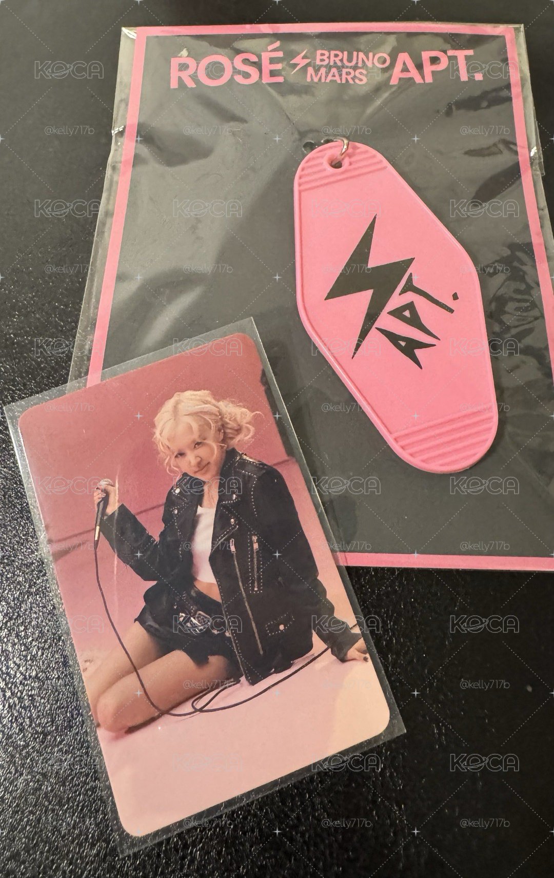 💖 BLACKPINK ROSÉ 鑰匙圈吊飾組 💖