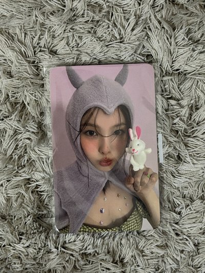 Yes,I am Nayeon通路JYP特典卡