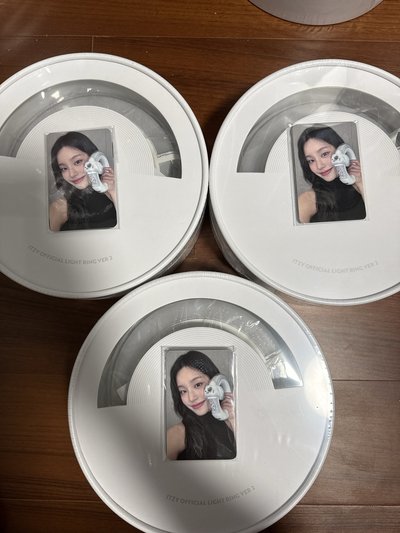 現貨ITZY二代手燈 含一套WM特典全新未拆