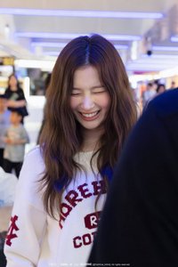Yi