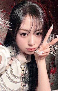 춤 (CHOOM) Crimson Ver. 專輯卡 