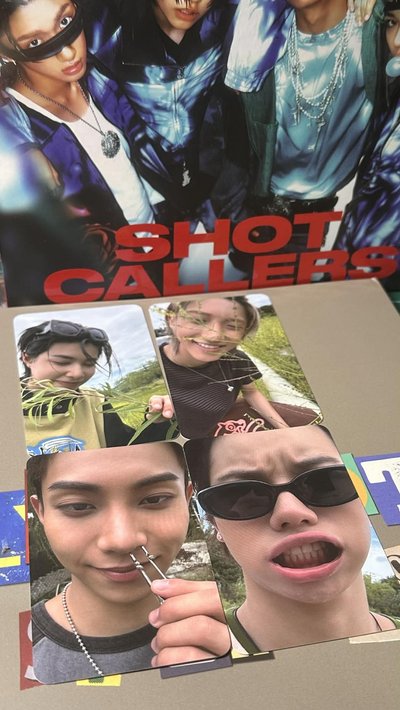 LNGSHOT貼紙書