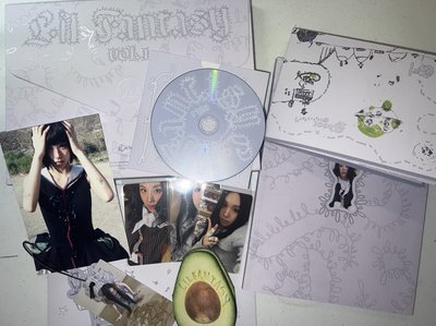 孫彩瑛solo專輯紫版已拆全專