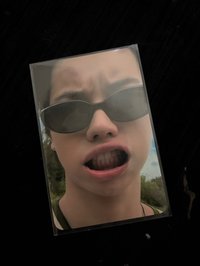 吳律大臉貼紙書小卡