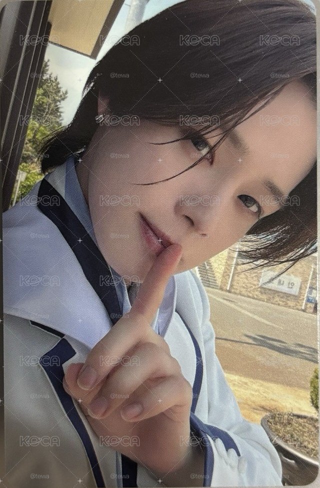 頭歪80度的🤫