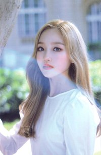 beauty&thebeat Normal Ver. 專輯卡 