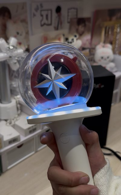 出二代手燈