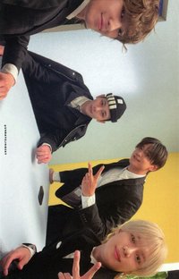 HARD PLAY 版 專輯卡 