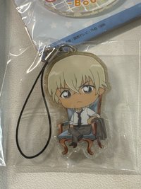 坐椅子跩透🕶️