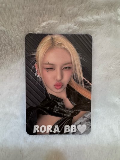 競標 🩵BABYMONSTER CHIQUITA YG中區 中文卡背