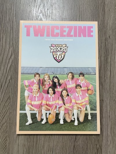 Twice_Run20x20韓年曆寫真本Twicezine