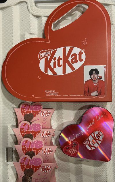 KitKat 巧克力組合+個人小卡