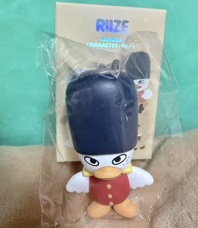 RIIZE figure 公仔