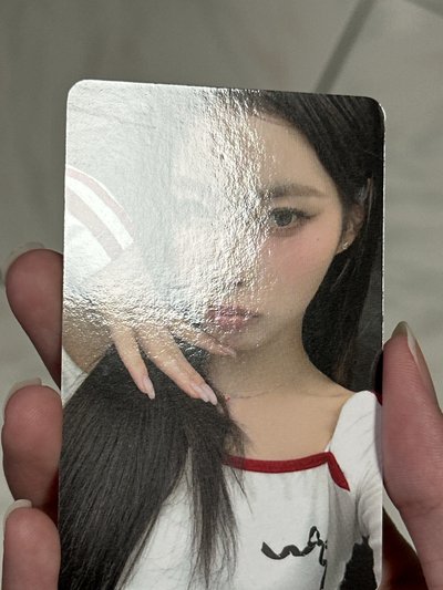 NMIXX sr圭兩張