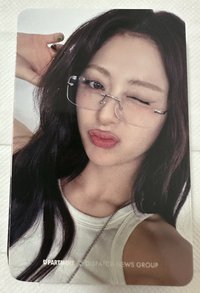 D社眼鏡自拍允真