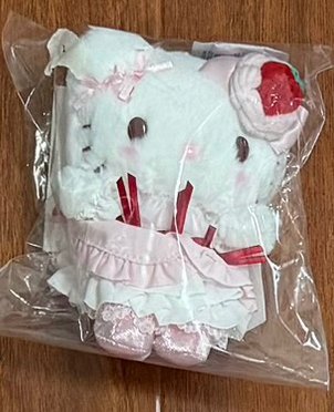 三麗鷗 Kitty 草莓蛋糕 二代 娃娃吊飾 吊飾