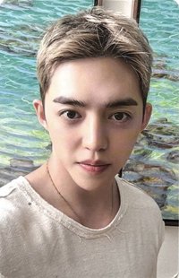 CxM ‘𝙃𝙔𝙋𝙀 𝙑𝙄𝘽𝙀𝙎’ yzy 上海 簽售卡 