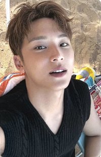 CxM ‘𝙃𝙔𝙋𝙀 𝙑𝙄𝘽𝙀𝙎’ yzy 上海 簽售卡 