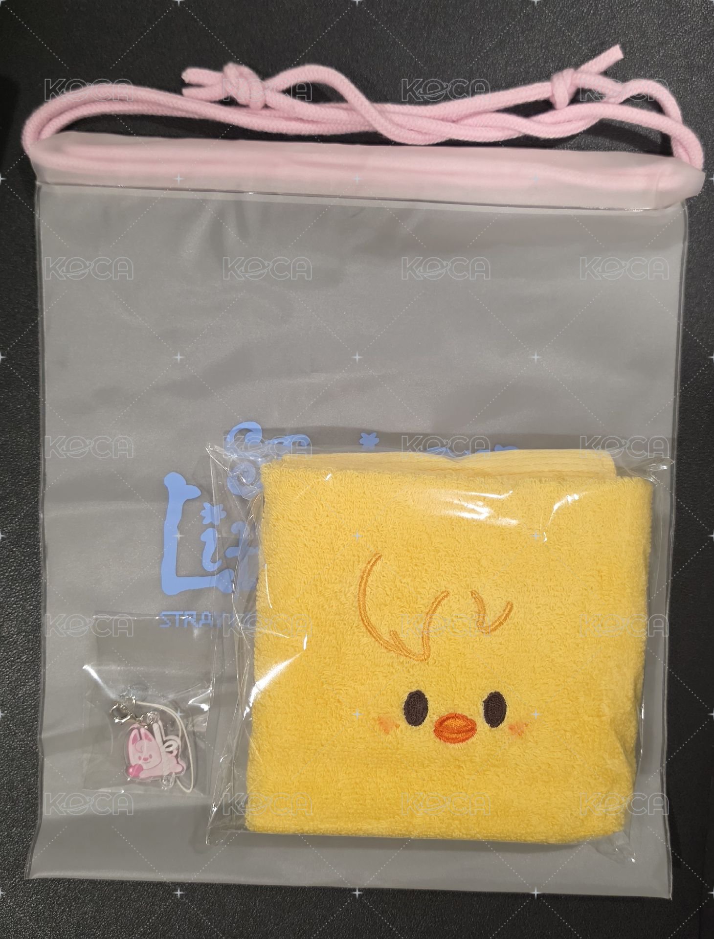菲毛巾+燦吊飾+束口袋