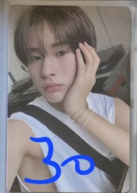炅潣穿無袖T