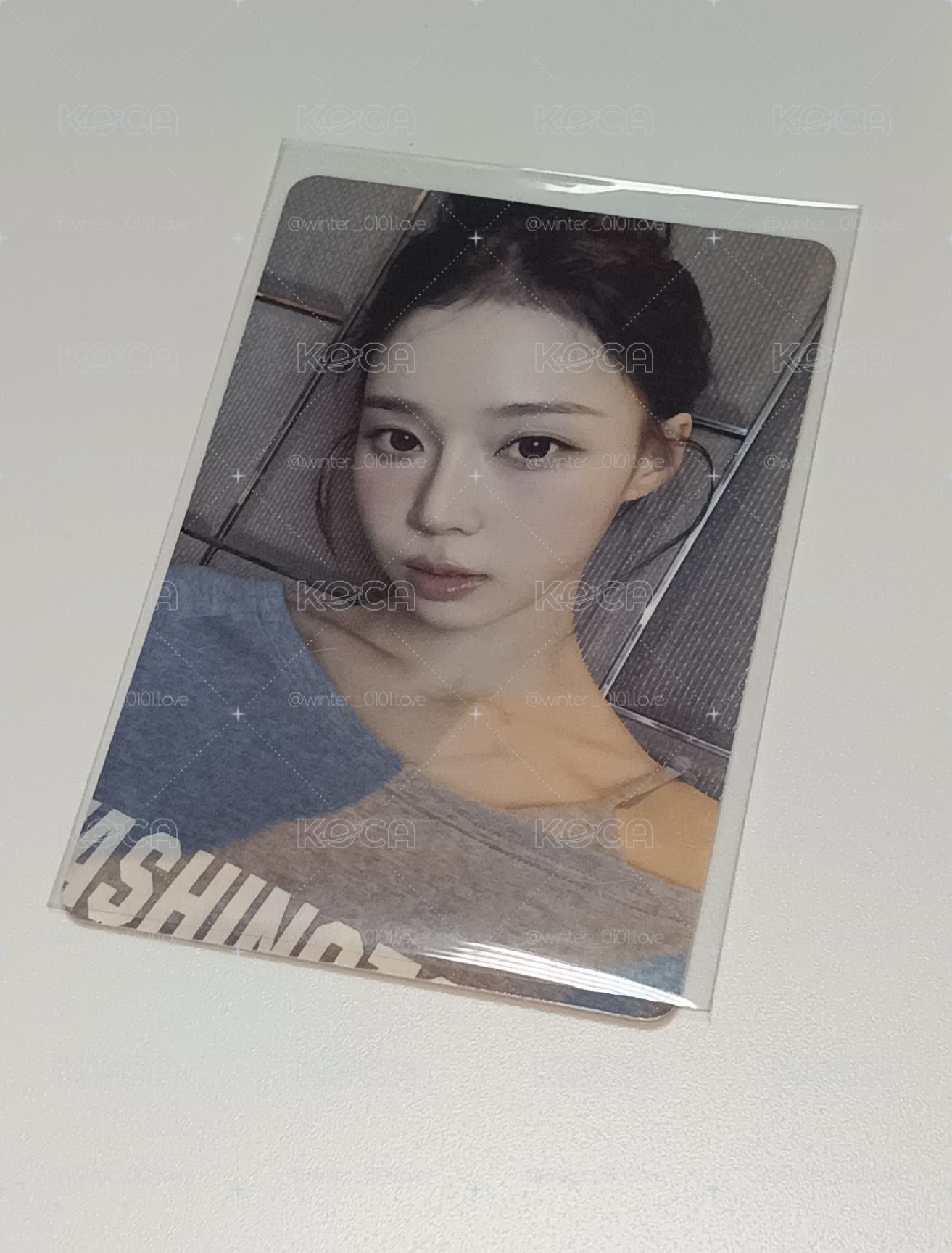 衣服沒穿好