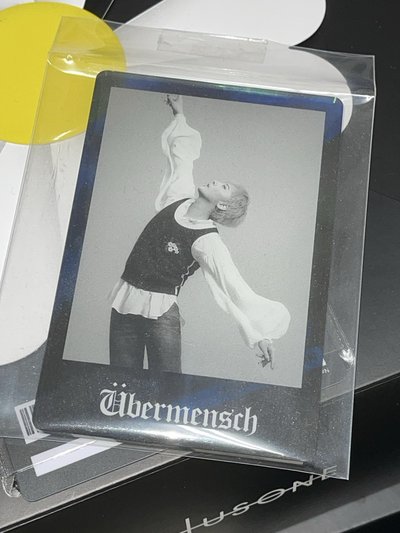 權志龍 展覽 壓克力照片