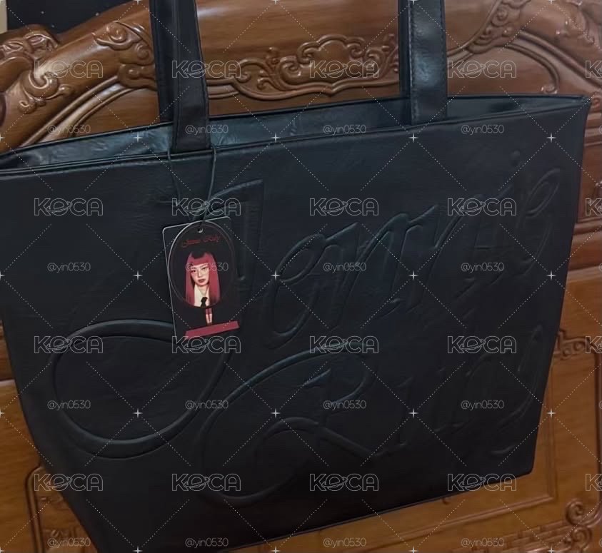 Jennie聯名耳機殼 托特包