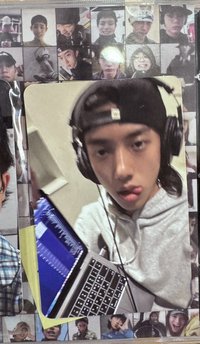 抱電腦吐舌sexy宇津