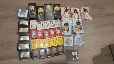 ［全新現貨］BLACKPINK DEADLIBE周邊 搖滾娃 長腿娃 高陽娃 大頭鏡子 大頭徽章 卡冊 卡套 手燈揹帶