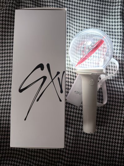 （現貨 紙箱寄出）straykids skz 一代手燈