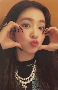 Birthday 隨機卡 自拍姐