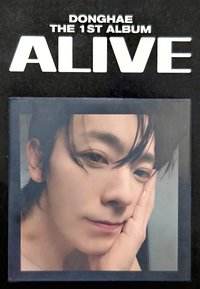 1ST ALBUM ALIVE 專輯卡 