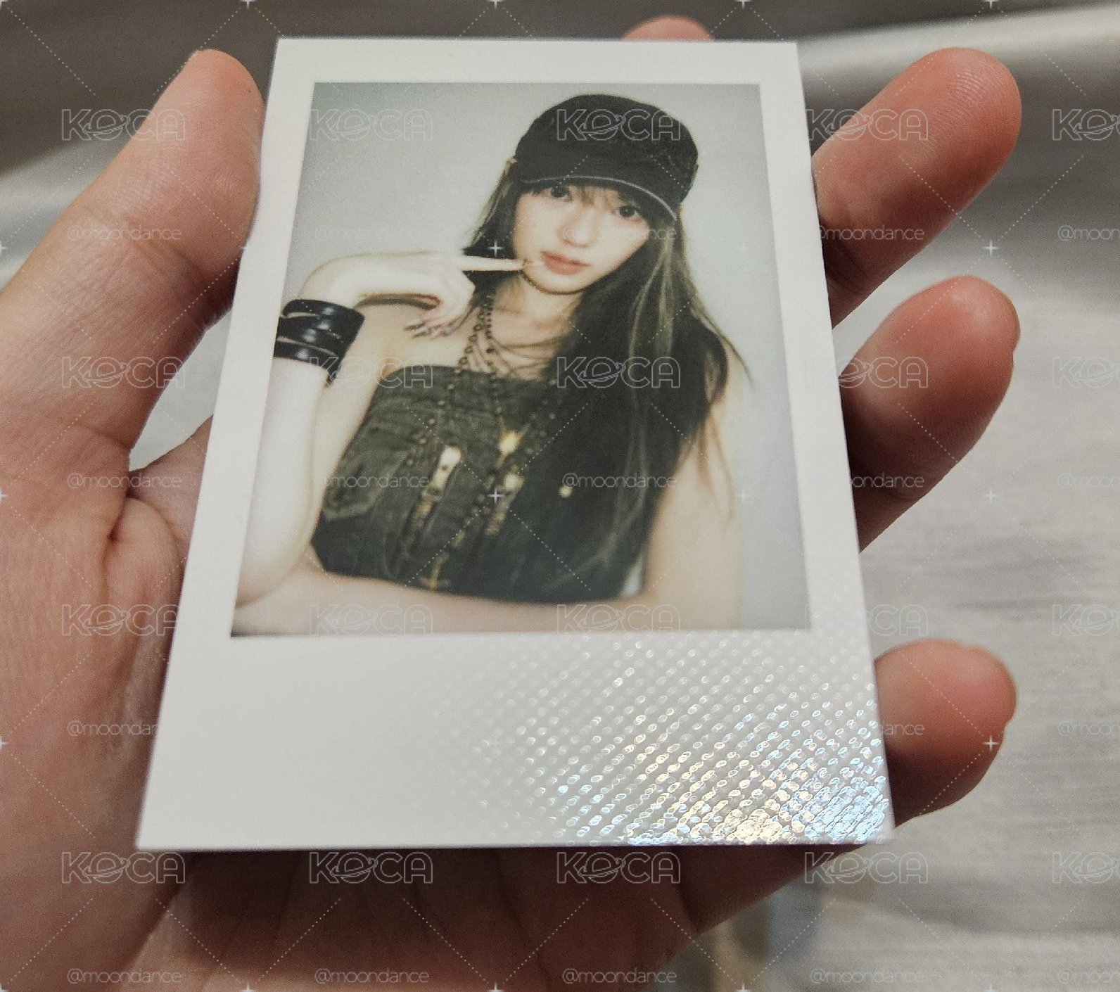 KiiiKiii Delulu Pack 京東 預售 特典卡 拍立得 Sui 戴黑帽款式