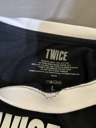 TWICE 快閃店｜滾邊上衣L