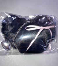 arin年曆黑毛吊飾全新 原袋未拆