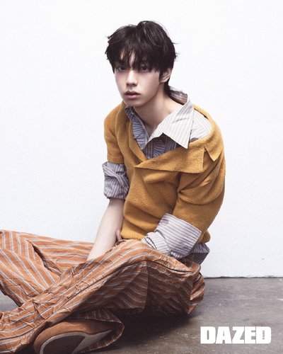 [預購] FLARE U 玗進立于內頁 韓雜 Dazed雜誌  2026年4月號 夏季特別刊