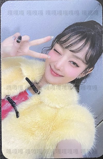 Minnie HER泰國快閃滿額卡 黃衣