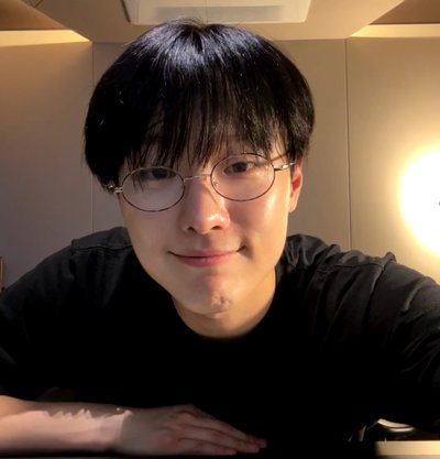 阿曹WOODZ的小卡◝‿◜