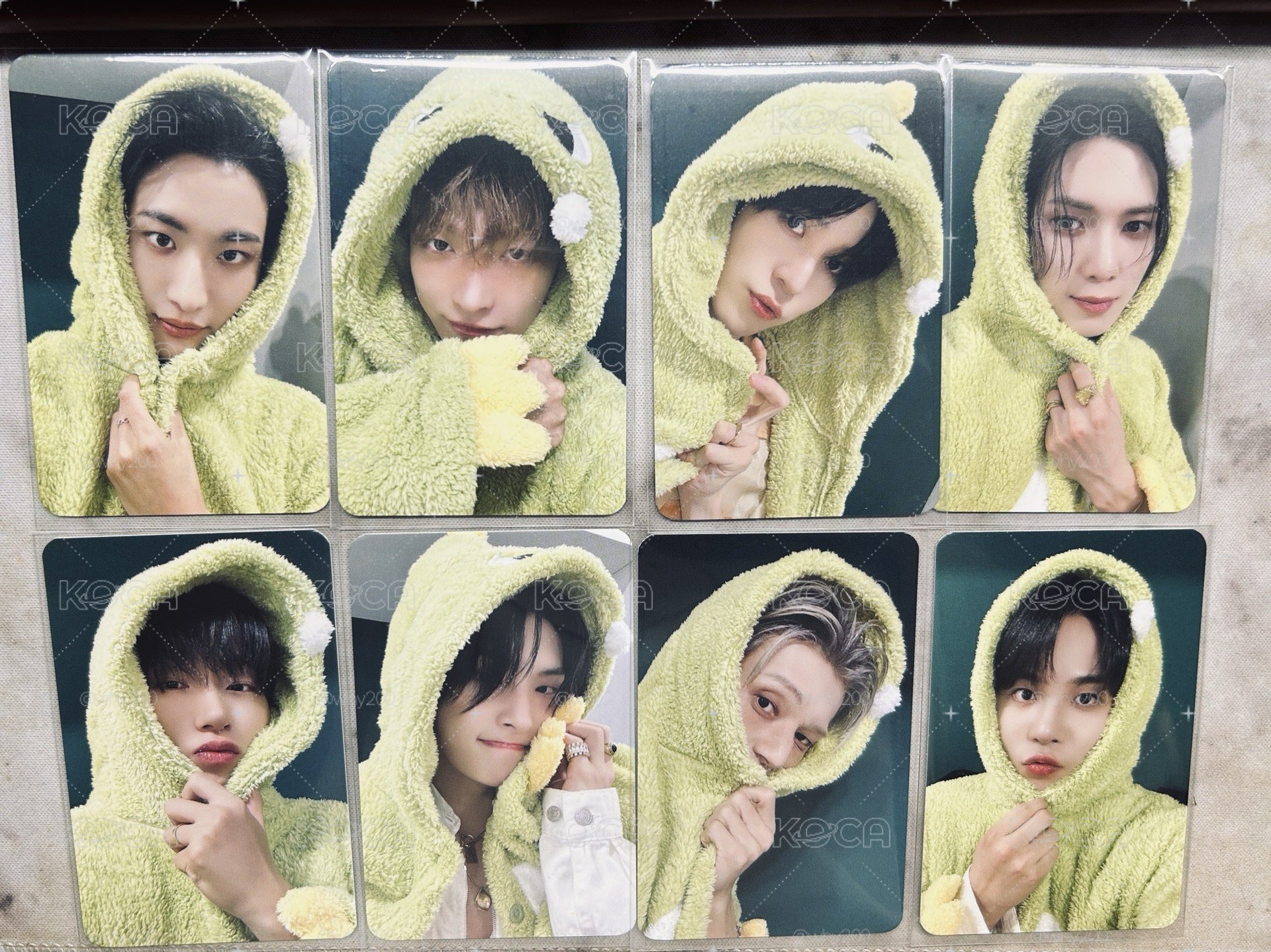 ATEEZ 恐龍簽售卡 一套
