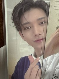 手指比心