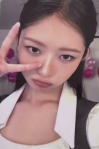 Rom’u美瞳 代言卡 