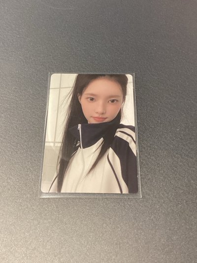 YUNAH 實體超好看🤍