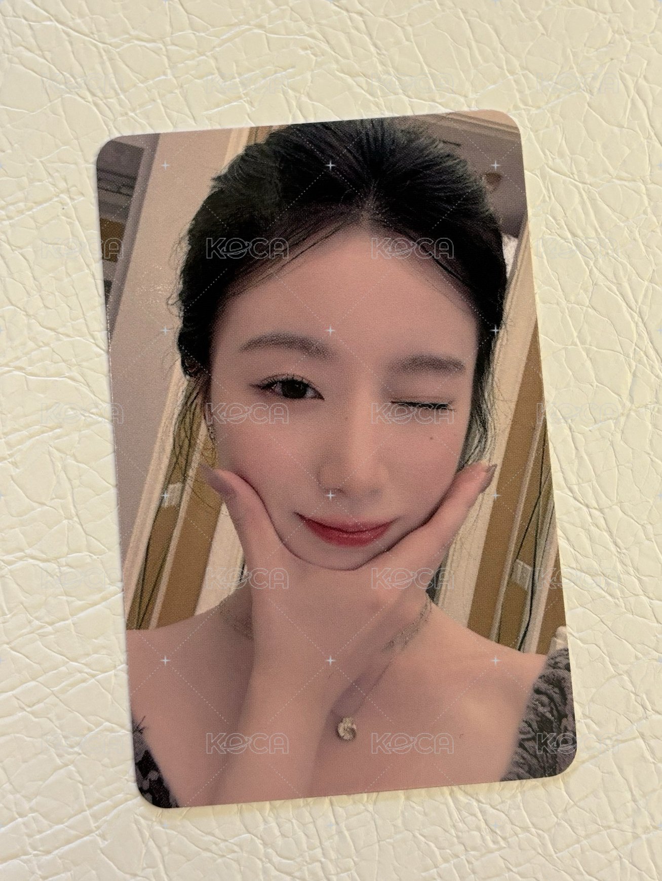托臉