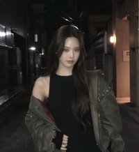민
