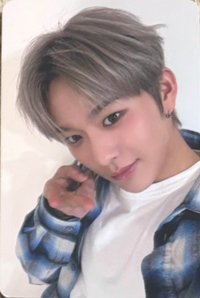 𝑻𝑯𝑬 1𝑺𝑻 𝑴𝑰𝑵𝑰 𝑨𝑳𝑩𝑼𝑴 : 𝑹𝑶𝑪𝑲 𝑻𝑯𝑬 𝑵𝑨𝑻𝑰𝑶𝑵 slm 特典卡 少女和平