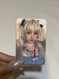 雙馬尾戳臉