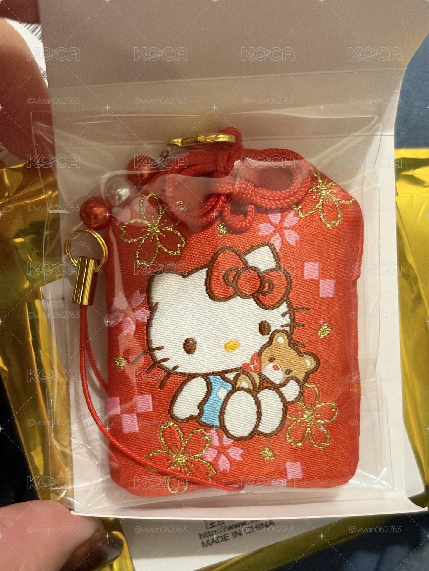 kitty紅御守